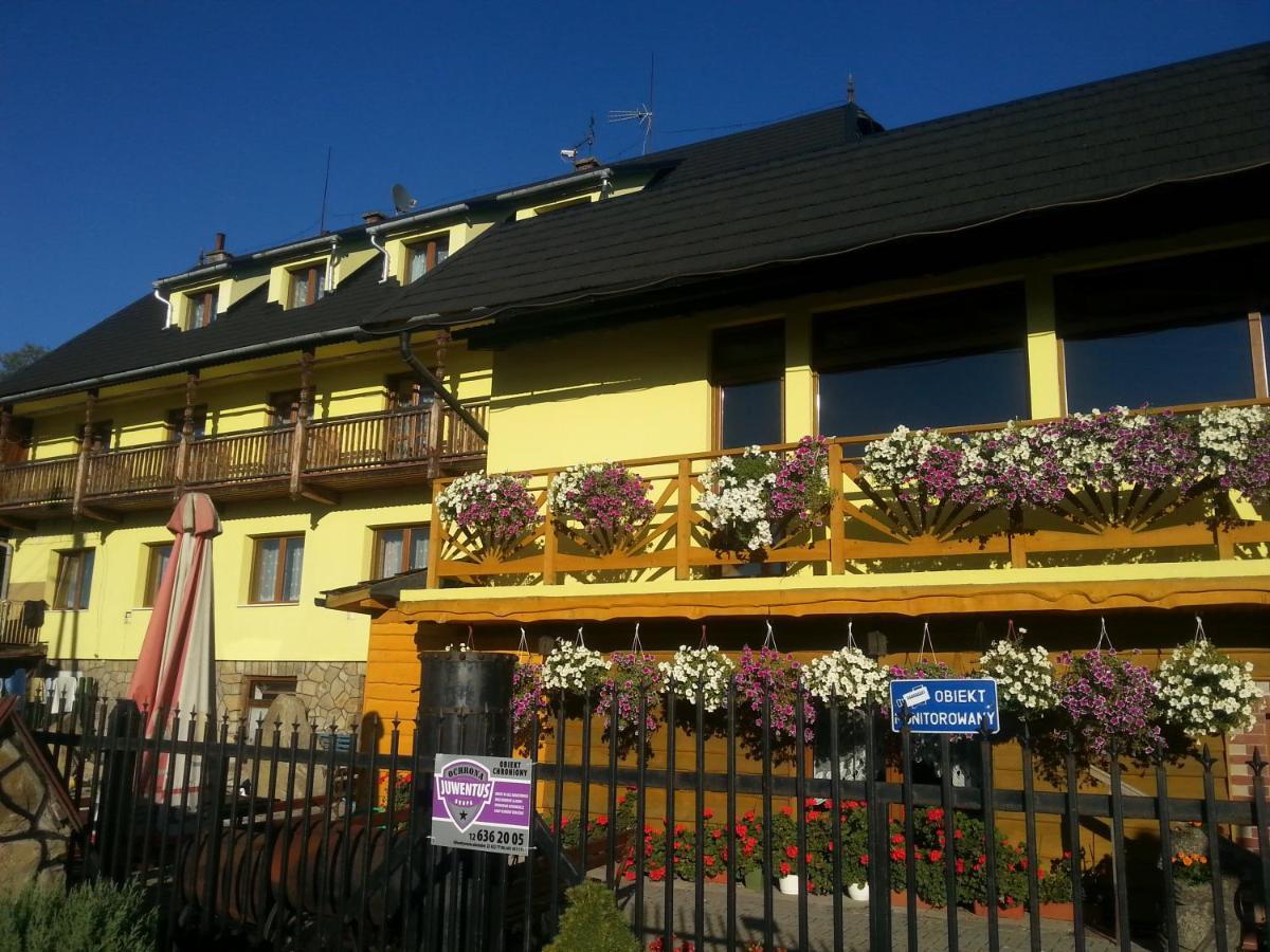 Ukazika Otel Orawka Dış mekan fotoğraf